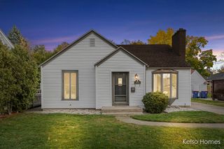 2818 Edgewood Avenue, Grand Rapids, MI 49505