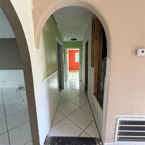 910 San Jacinto Avenue, Texas City, TX 77590