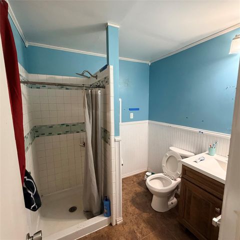 910 San Jacinto Avenue, Texas City, TX 77590