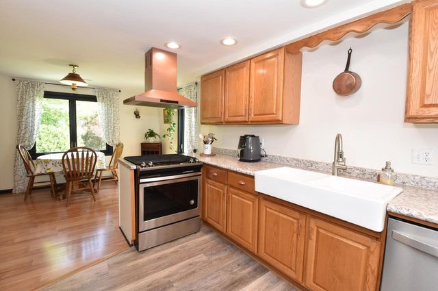 1919 Newman ROAD, Mount Pleasant, WI 53406