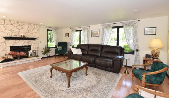 1919 Newman ROAD, Mount Pleasant, WI 53406