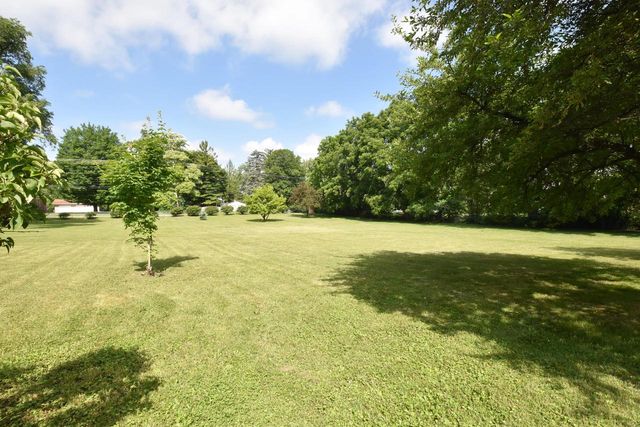 1919 Newman ROAD, Mount Pleasant, WI 53406