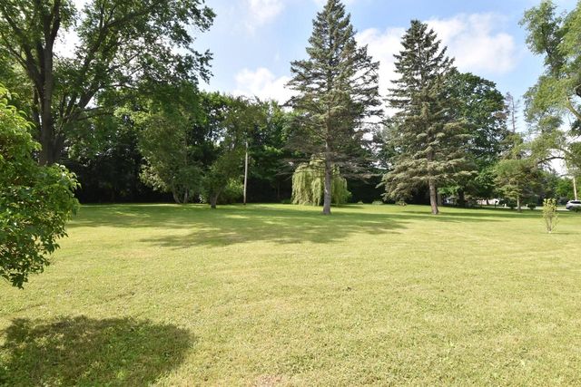 1919 Newman ROAD, Mount Pleasant, WI 53406