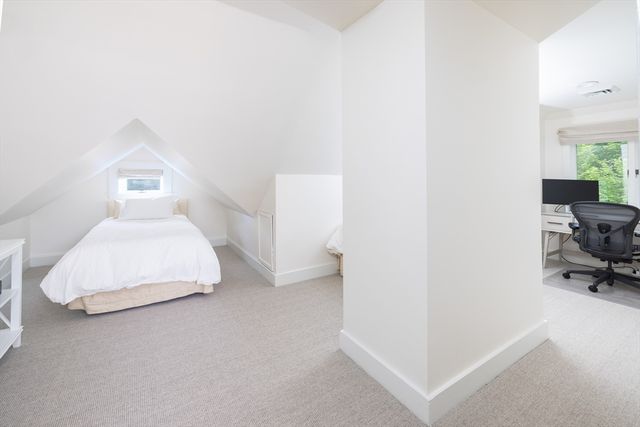 95 Babcock St, Brookline, MA 02446
