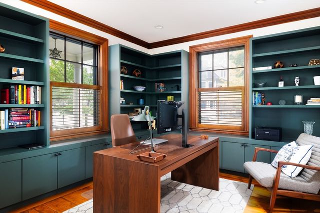 95 Babcock St, Brookline, MA 02446