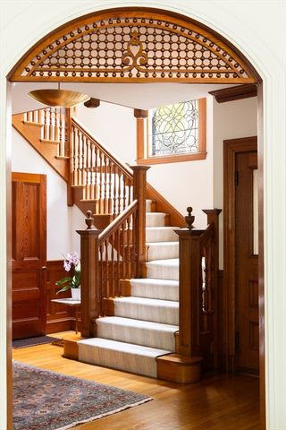 95 Babcock St, Brookline, MA 02446