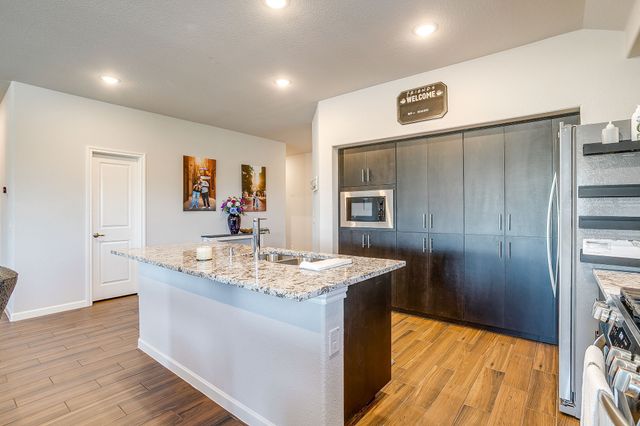 928 Ridgehurst Drive, Godley, TX 76044