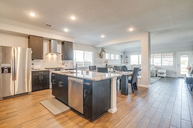 928 Ridgehurst Drive, Godley, TX 76044