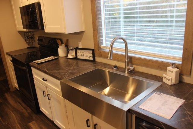 2446 Blocker Rd, Marshall, TX 75672