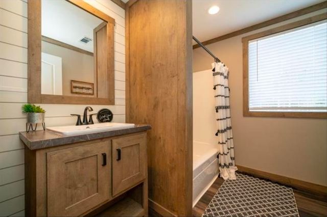 2446 Blocker Rd, Marshall, TX 75672