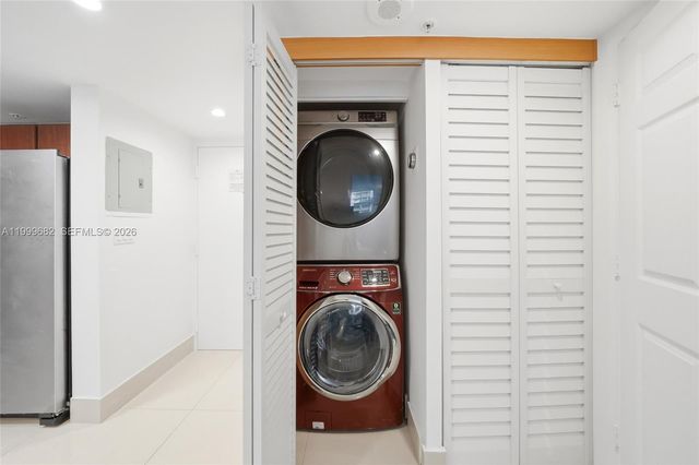 2951 S Bayshore Dr 1111, Miami, FL 33133