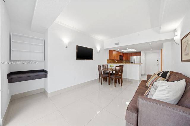 2951 S Bayshore Dr 1111, Miami, FL 33133