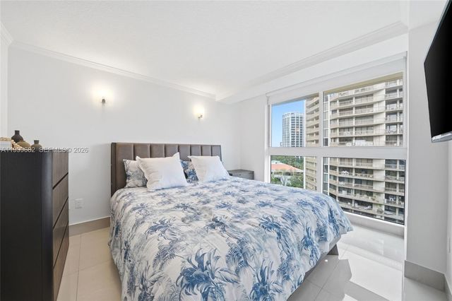 2951 S Bayshore Dr 1111, Miami, FL 33133