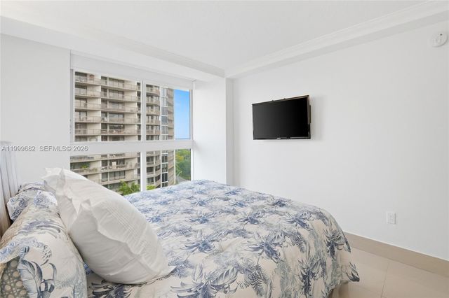 2951 S Bayshore Dr 1111, Miami, FL 33133