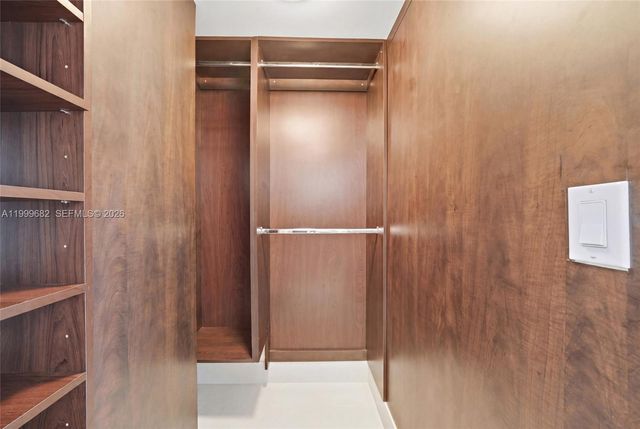 2951 S Bayshore Dr 1111, Miami, FL 33133