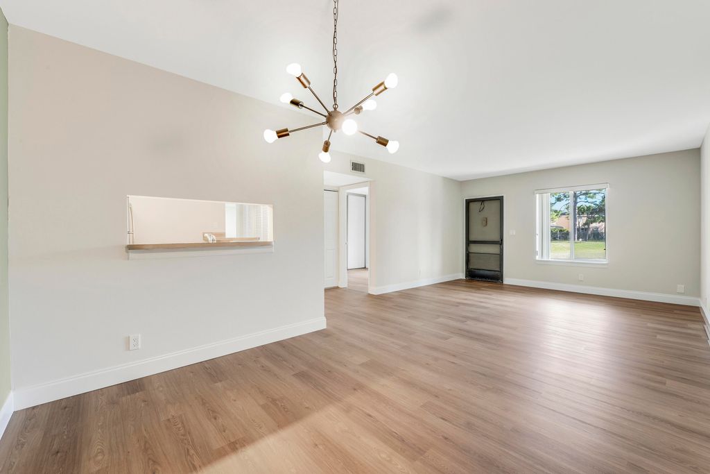 6489 Chasewood Drive D, Jupiter, FL 33458