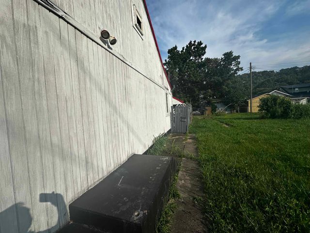 509 W 9th Ave, Huntington, WV 25701