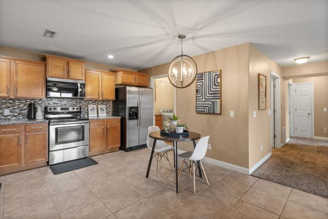 4189 Creek Hill Drive 89, Bettendorf, IA 52722