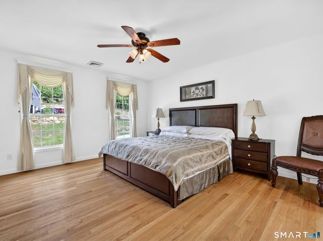 20 Upper Kensington Drive, East Lyme, CT 06333