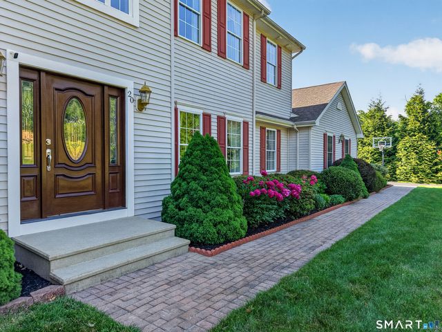 20 Upper Kensington Drive, East Lyme, CT 06333