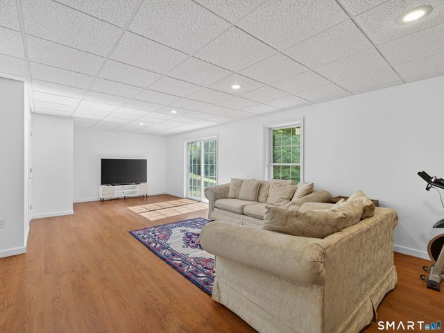 20 Upper Kensington Drive, East Lyme, CT 06333