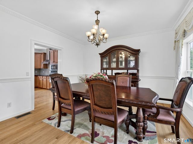 20 Upper Kensington Drive, East Lyme, CT 06333
