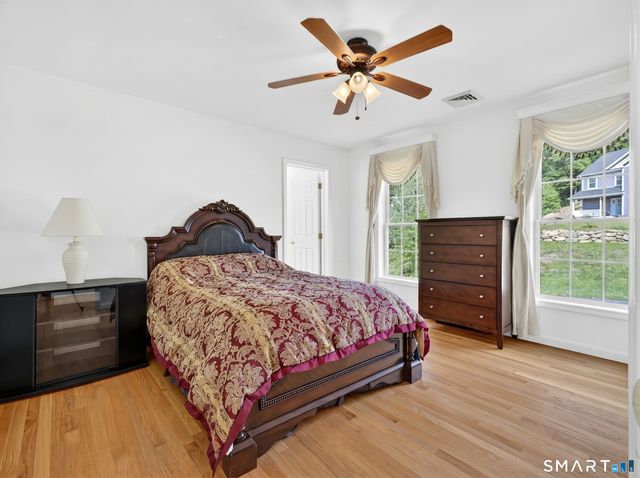20 Upper Kensington Drive, East Lyme, CT 06333