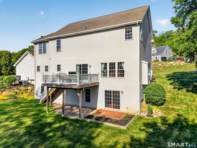 20 Upper Kensington Drive, East Lyme, CT 06333