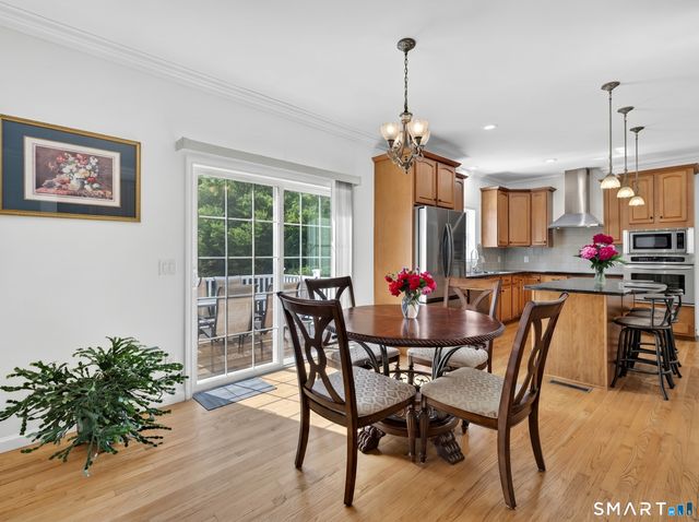 20 Upper Kensington Drive, East Lyme, CT 06333