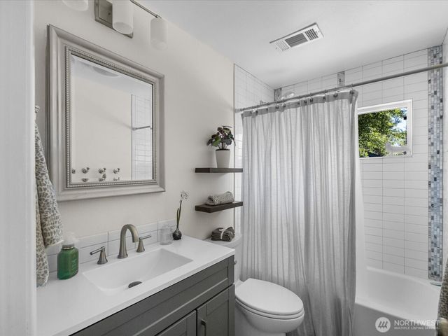 11924 SE 169th Place, Renton, WA 98058