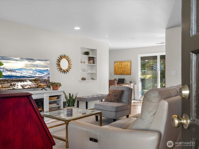 11924 SE 169th Place, Renton, WA 98058