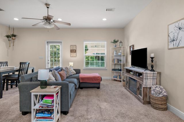 118 E Iron Horse Drive, Crestview, FL 32539