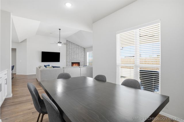 12425 S Maplewood Avenue, Tulsa, OK 74008