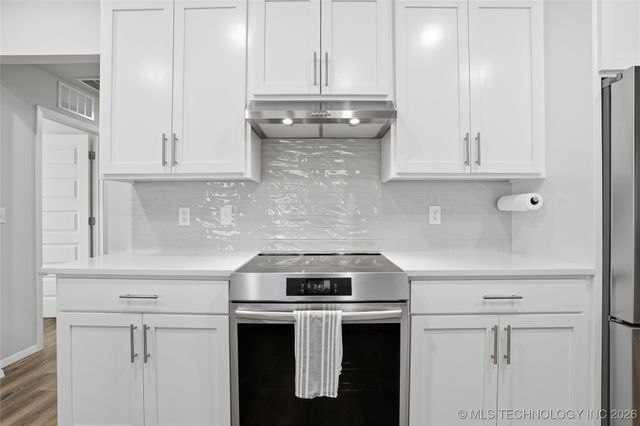 12425 S Maplewood Avenue, Tulsa, OK 74008