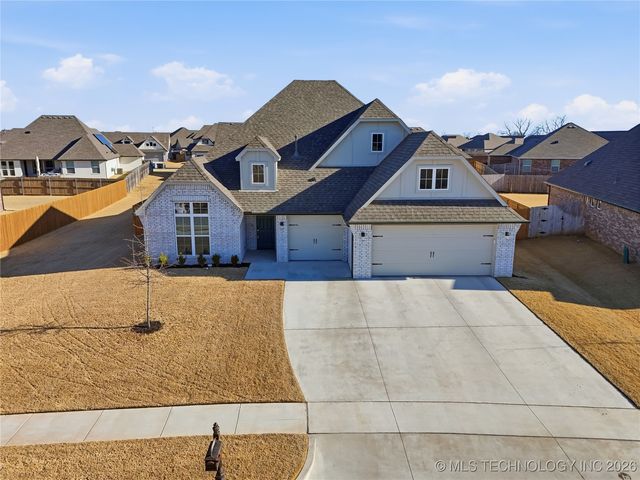 12425 S Maplewood Avenue, Tulsa, OK 74008