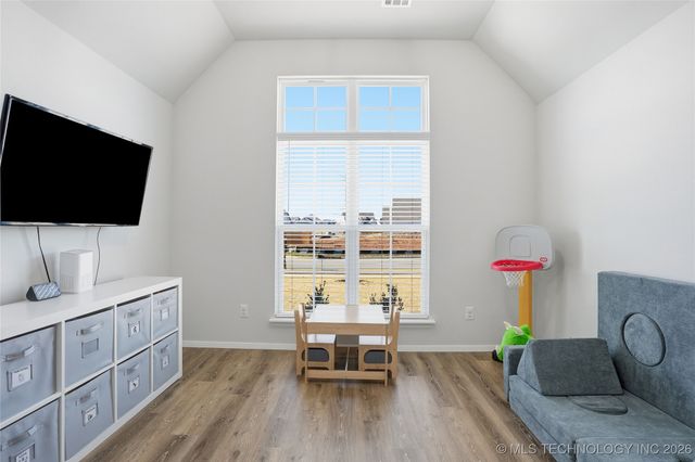 12425 S Maplewood Avenue, Tulsa, OK 74008