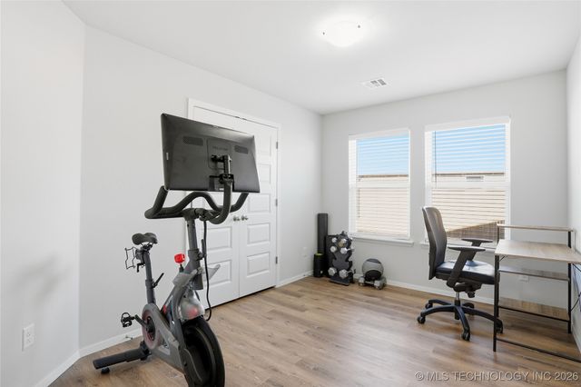 12425 S Maplewood Avenue, Tulsa, OK 74008