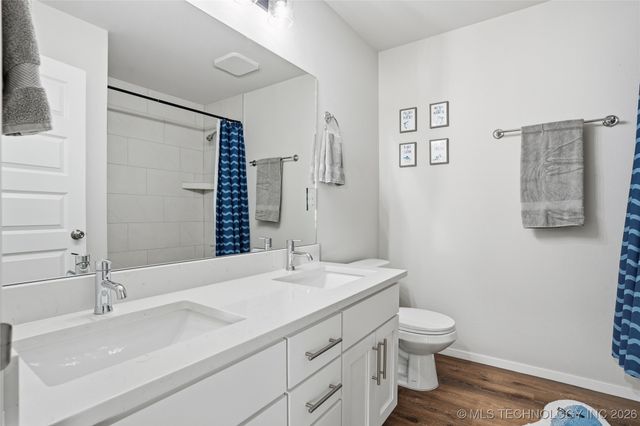 12425 S Maplewood Avenue, Tulsa, OK 74008