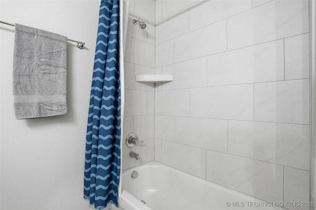 12425 S Maplewood Avenue, Tulsa, OK 74008