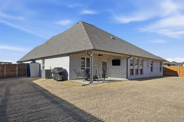 12425 S Maplewood Avenue, Tulsa, OK 74008