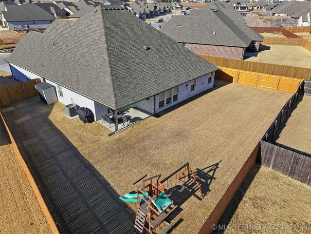 12425 S Maplewood Avenue, Tulsa, OK 74008