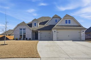 12425 S Maplewood Avenue, Tulsa, OK 74008