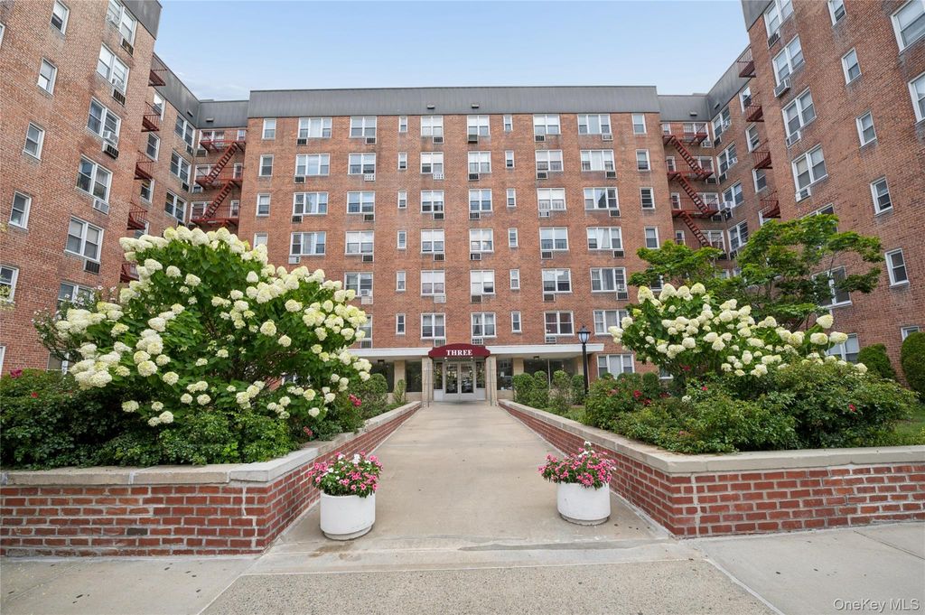 3 Sadore Lane 7T, Yonkers, NY 10710