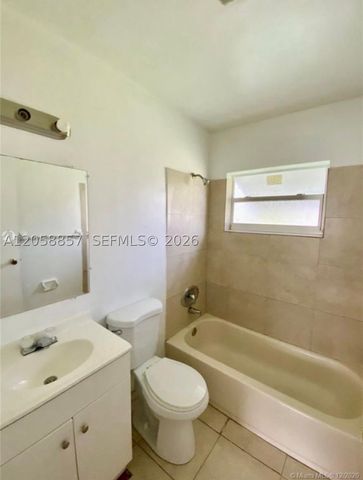 4141 SW 20th St 3, West Park, FL 33023