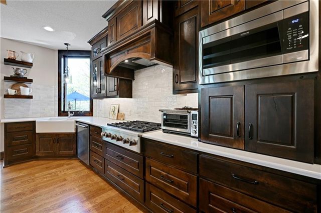 18665 W 183rd Street, Olathe, KS 66062