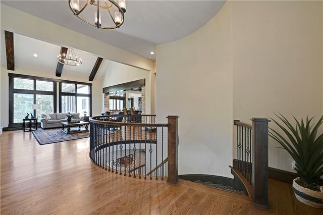 18665 W 183rd Street, Olathe, KS 66062