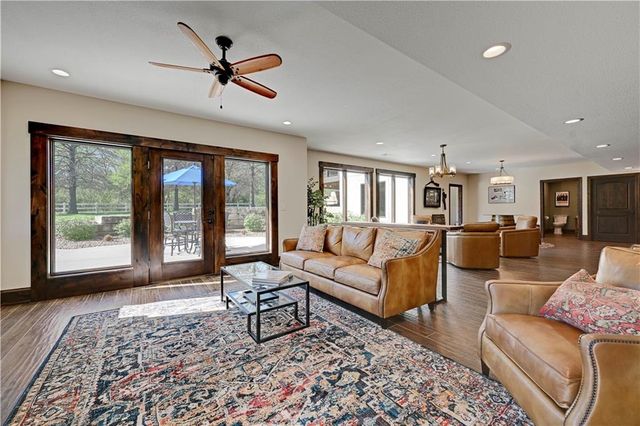 18665 W 183rd Street, Olathe, KS 66062