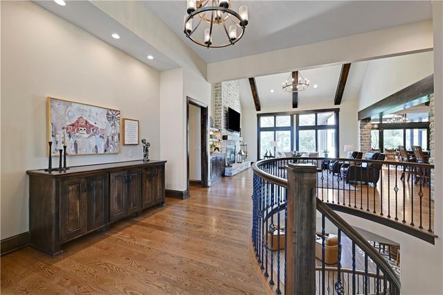 18665 W 183rd Street, Olathe, KS 66062