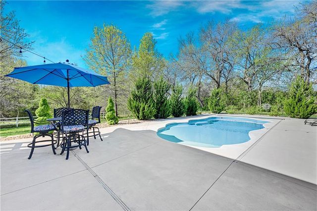 18665 W 183rd Street, Olathe, KS 66062