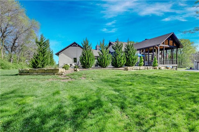 18665 W 183rd Street, Olathe, KS 66062